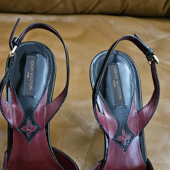 Louis Vuitton Black Patent Purple Bow Accent Heels Size 5.5 US (Fits Size 6) - Picture 10 of 14